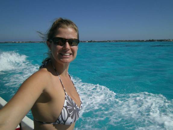 A caminho de um mergulho num mar com cara de piscina, na Isla Mujeres, no litoral do Yucatán, no sul do México